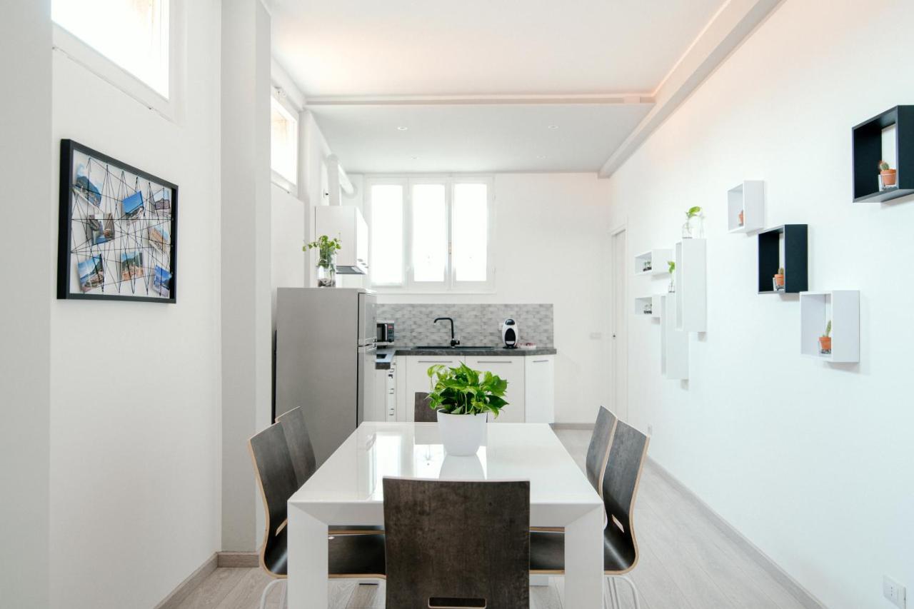 Bright Home - The House Of Travelers Como Ngoại thất bức ảnh